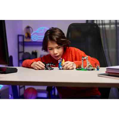 Конструктор LEGO Fortnite Лагерь Peely и Sparkplug в Fortnite (77075) Винница