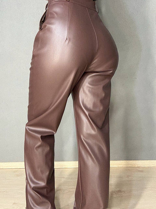 Брюки жіночі Gritana 201 з екошкіри прямі зі стрілкою коричневі, коричневий, XS Київ - фото 14