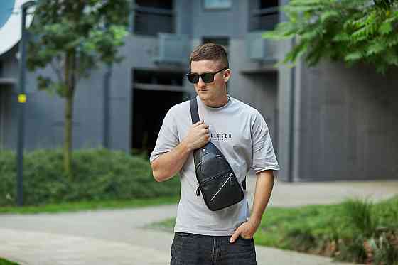 Чоловіча шкіряна бананка для прогулянок Tiding Bag 7579 чорна Київ