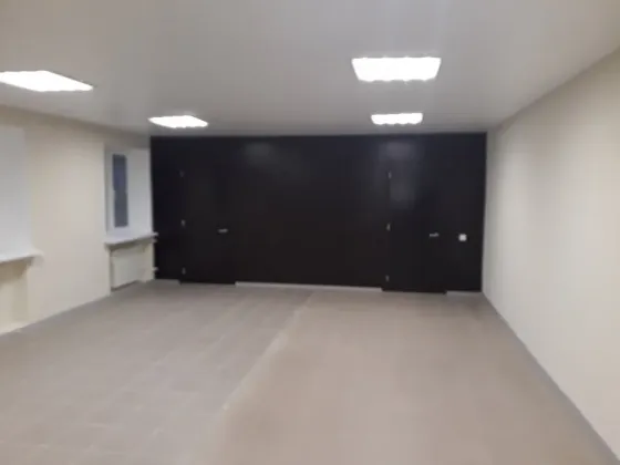 Продам приміщення з окремим входом. Будівельників 5а. Гарний ремонт- все як на фото, був "ОщадБанк". Дніпро