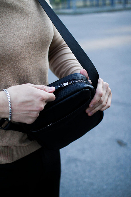 Сумка-мессенджер из натуральной зернистой кожи, сумка через плечо мужская (Черная) Сумы - изображение 5
