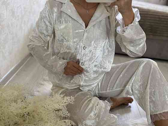 Женская домашняя повседневная пижама из мраморного велюра Молочный, 46/48 Одесса