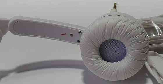 Навушники Viido white mini headphones 3.5 mm jack plug foldable. Харків