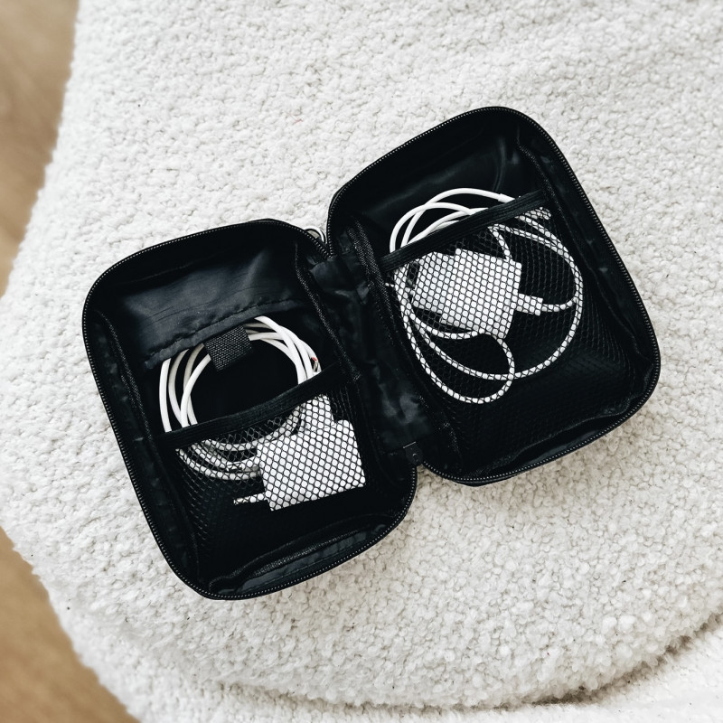 Дорожній органайзер для заряджання 18x12x3,5 см (Чорний) Суми - фото 2