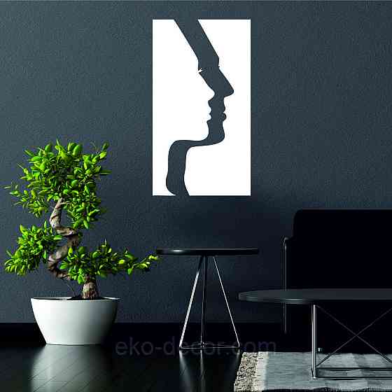 Декоративне настінне Панно «Сілует жінки», Декор на стіну 70*39 см, Білий Київ