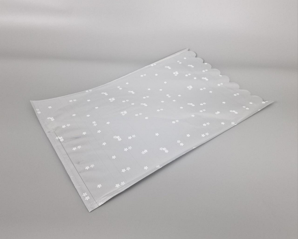 Пакет с рисунком для упаковки подарков   (30*50) №434 (2) фольгированный (ажурный) 