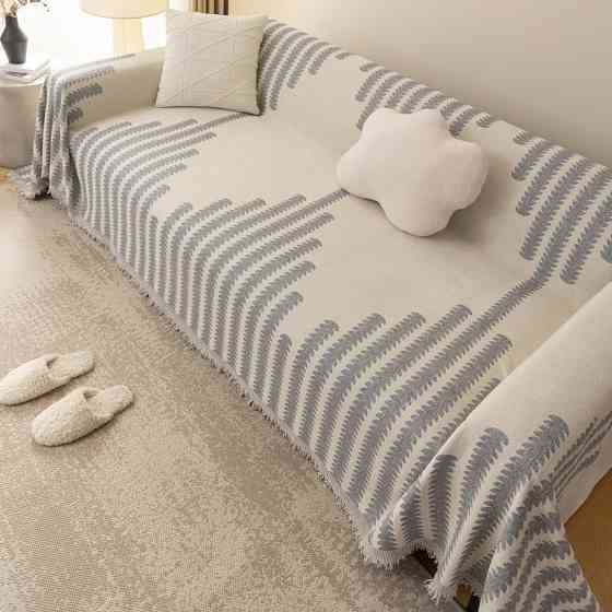 Плед покрывало для дивана и кровати,чехол накидка для мягкой мебели 180х230 см,бело-серый с узором Каменец-Подольский