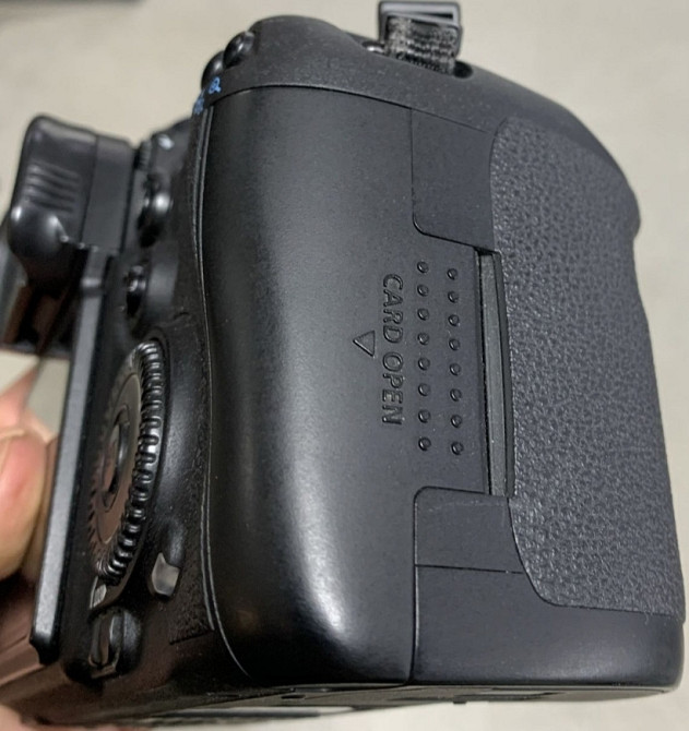 Фотоаппарат Зеркальный Canon 7D Body. Киев - изображение 3