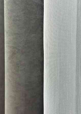 Комплект штор VR-Textil Микровелюр Petek 100х270 2шт и Тюль 300х270 1702ш-1153т Сірий з білим 71-056/1 Київ