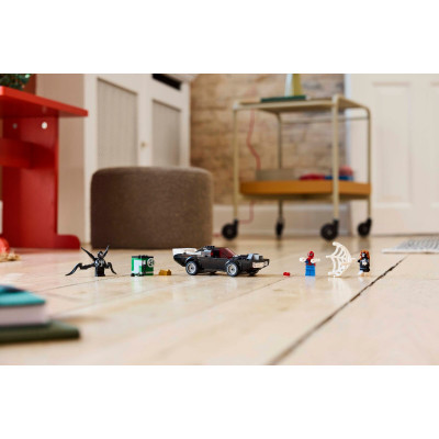 Конструктор LEGO Super Heroes Человек-паук против маслкара Венома (76309) Винница - изображение 3