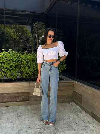 Жіночий романтичний топ у базовому кольорі з котону Одеса