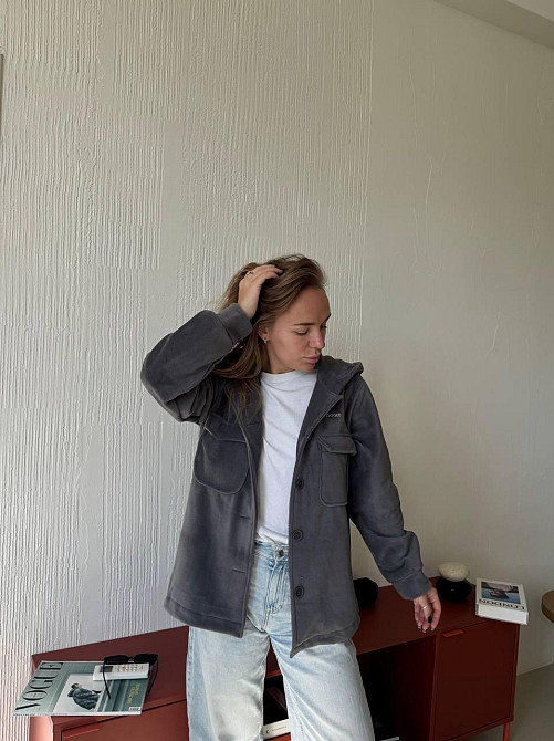 Жіноча стильна тепла сорочка з ґудзиками-поліс Сірий Одеса - фото 4