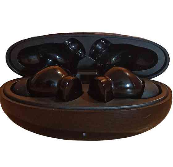 Бездротові сенсорні навушники гарнітура в кейсі Pro 8 Чорні Коломия