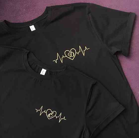 Парні футболки для хлопця та дівчини — З ініціалами Чернівці