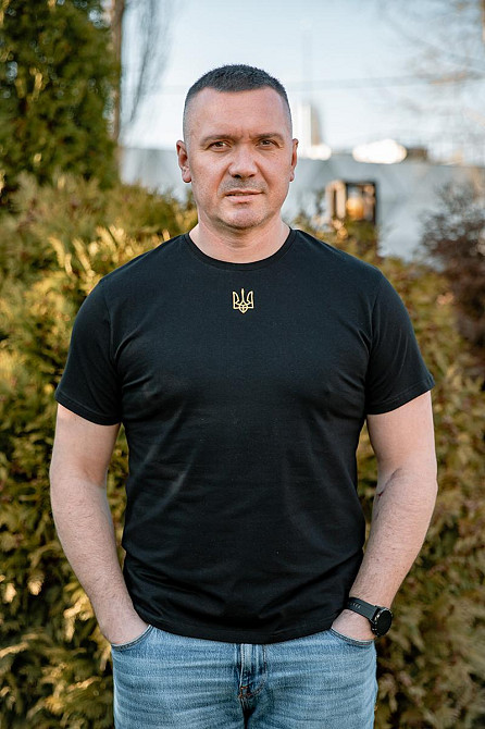 Футболка з вишивкою, бажська "Герб", чорна, 95% бавовна, для дітей і дорослих топ Крохатушка одяг Київ - фото 2