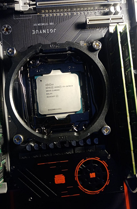 X99 Titanium D3 2011-3 Xeon E5-2676v3 + 4x8 (32Gb) Samsung ECC REG Київ - фото 6