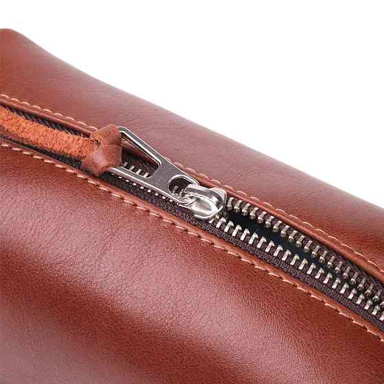 Чоловіча косметичка середнього розміру із гладкої шкіри на блискавці Серце GRANDE PELLE 16765 Світло-коричнева Київ