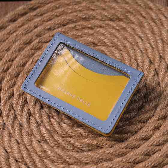 Оригинальная кожаная обложка на документы комби двух цветов Сердце GRANDE PELLE 16707 Желто-голубая Киев