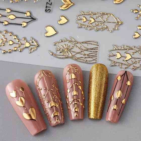 3D наклейки для ногтей золотые с сердцами – набор 2 шт Киев
