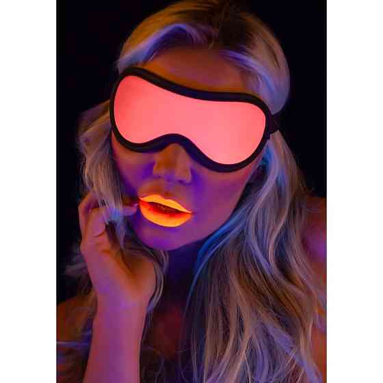 Маска на очі, що світиться у темряві Taboom Blindfold рожево-чорна Sex Aura Київ