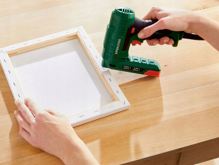 Электрический Степлер сетевой ручной со скобами и гвоздями Parkside (РНЕТ 15 С2) Нововолынск - изображение 7