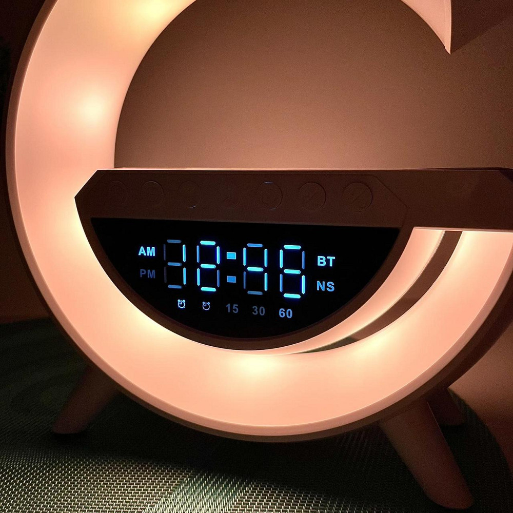 Колонка світильник з бездротовою зарядкою телефону та годинником Bluetooth 5.2 підтримка USB Type-C зміна режимів (C 65408) Чернігів - фото 4