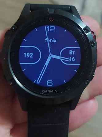 Часы: Garmin Fenix 5. Київ