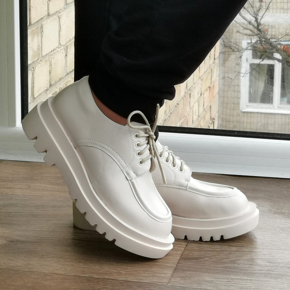 Женские Бежевые Туфли Кроссовки Белые на Танкетке Броги Кожаные Оксфорды (размеры: 36,37,38,39,40,41) - 6-23 Днепр - изображение 9