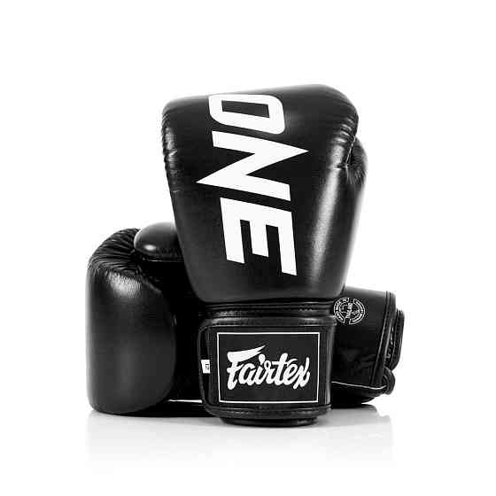 Боксерські рукавиці Fairtex BGV1-ONE (натуральна шкіра) Black 14 унцій (бинти в комплекті) Каменское