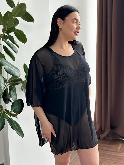 Женская пляжная туника в сеточку короткая однотонная накидка на купальник oversize прозрачная черная Одесса - изображение 4