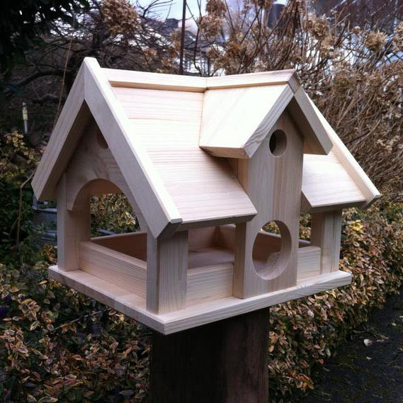 Кормушка для птиц 