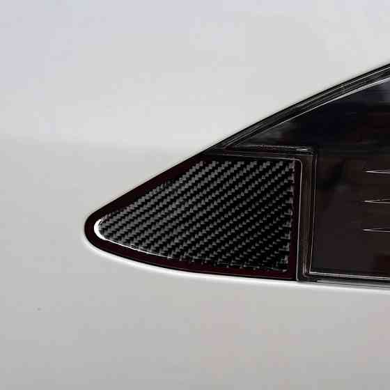 Наклейка для панелі зарядного порту Aim Tesla Model S (Gloss carbon) Николаев