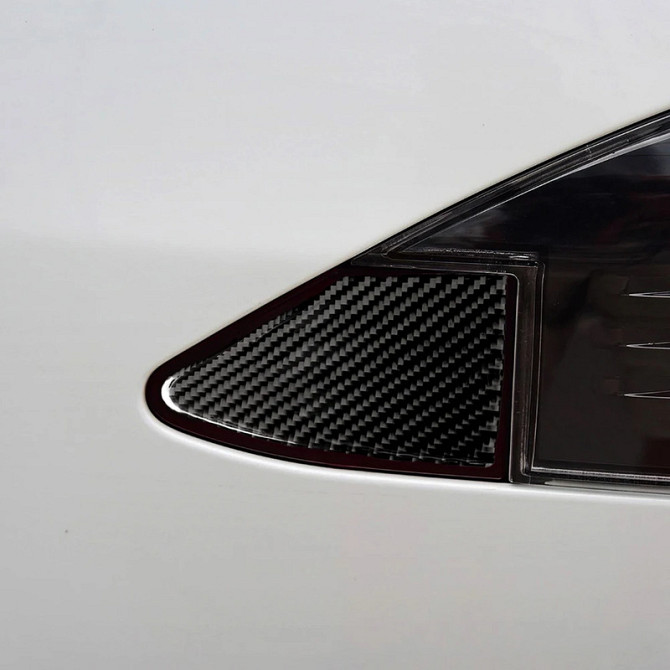 Наклейка для панелі зарядного порту Aim Tesla Model S (Gloss carbon) Миколаїв - фото 3