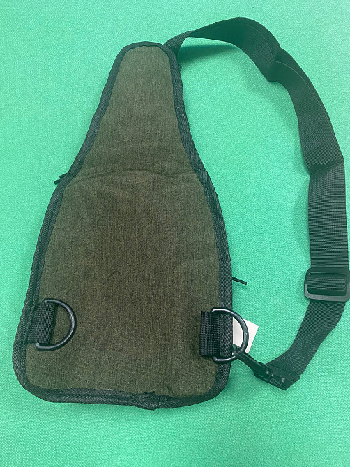 Мужская сумка тактическая через плечо 40 на21см 3 кармана спереди и 2 кармашки боковых хаки темно зеленый Киев - изображение 4