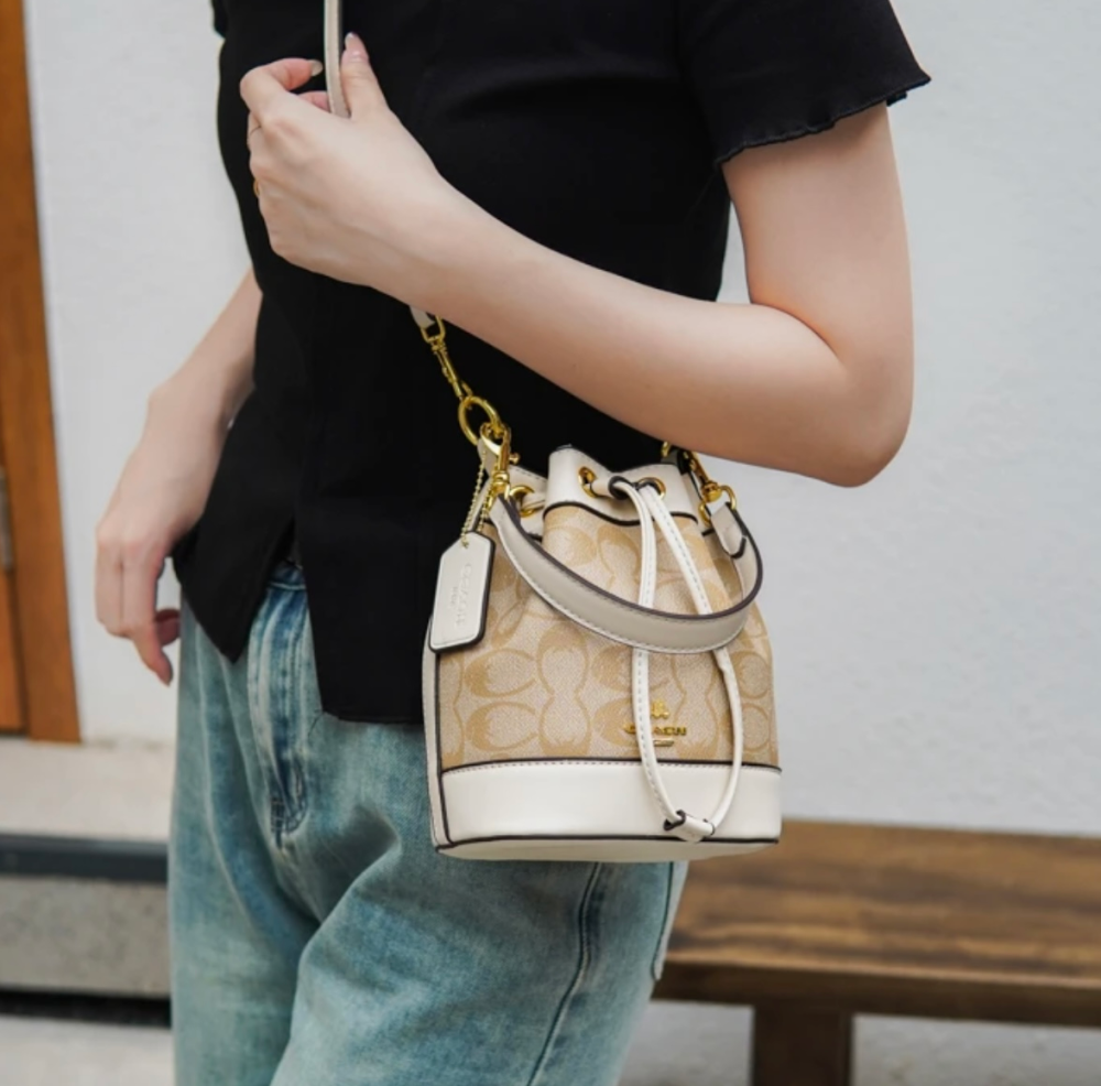 Женская сумка из фирменного холста с подвеской сердце (Бежевая) Винница - изображение 6