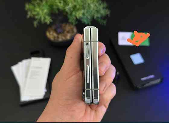 NEW Samsung Galaxy Z Plip5 8/512Gb Mint. Гарантия Trade in Киев