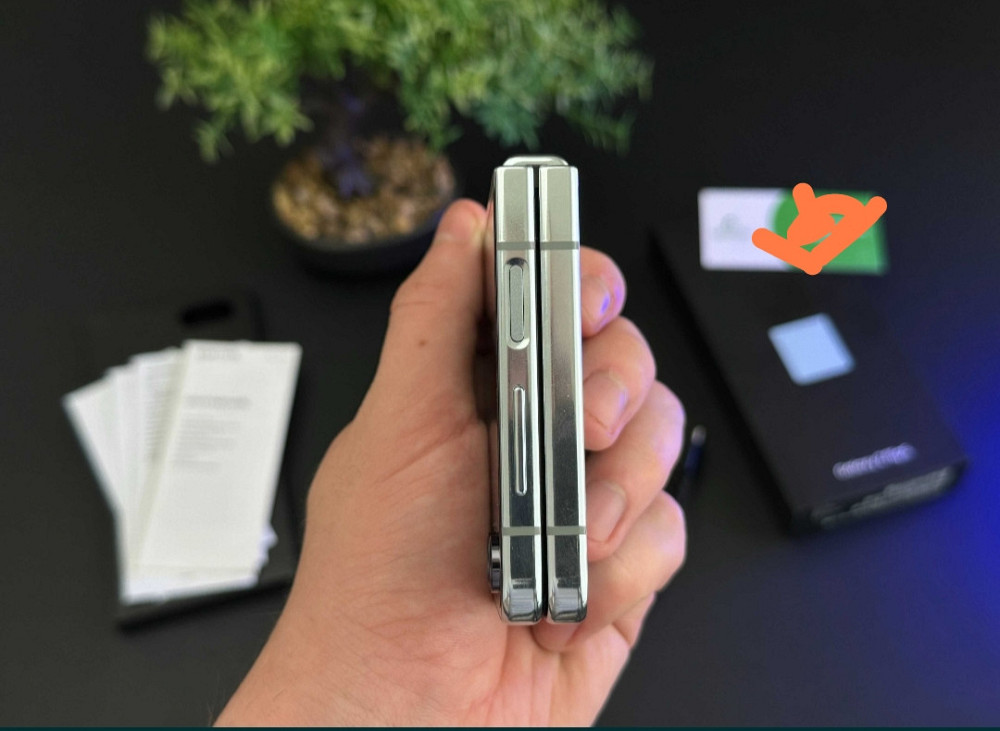 NEW Samsung Galaxy Z Plip5 8/512Gb Mint. Гарантия Trade in Киев - изображение 6