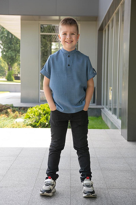 Сорочка дитяча лляна колір джинс для хлопчиків із коротким рукавом, льон, топ Юрма одяг Київ - фото 4