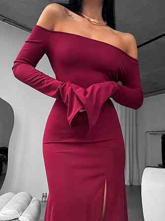 Женское элегантное праздничное платье с разрезом на ножке Бордо, 42/44 Одесса