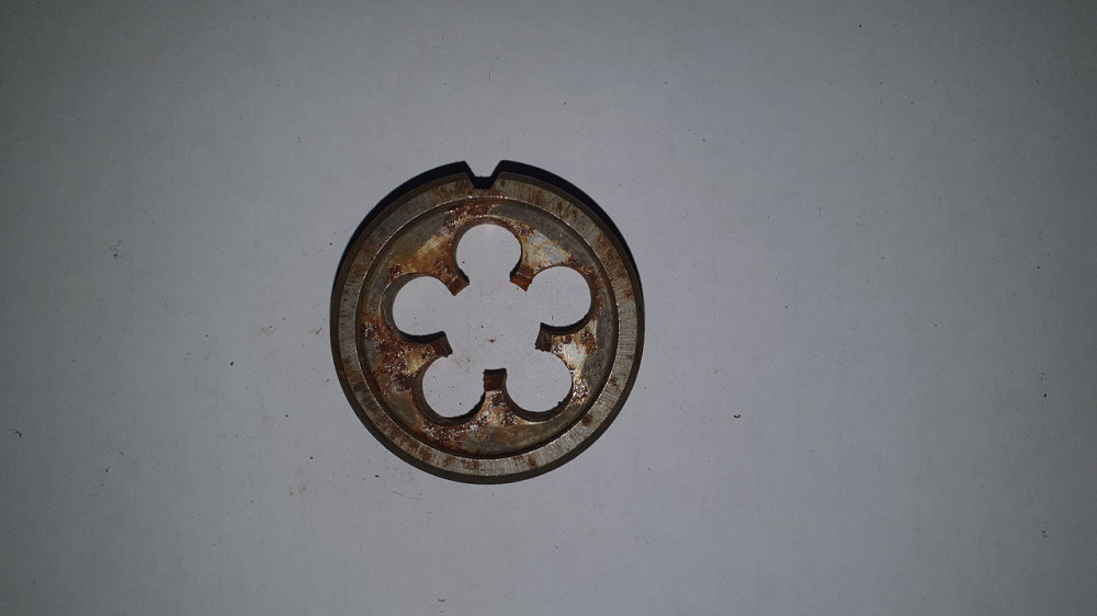 Плашки (лерки) метрические М16х1; М16х1.5. СССР. Харьков - изображение 2