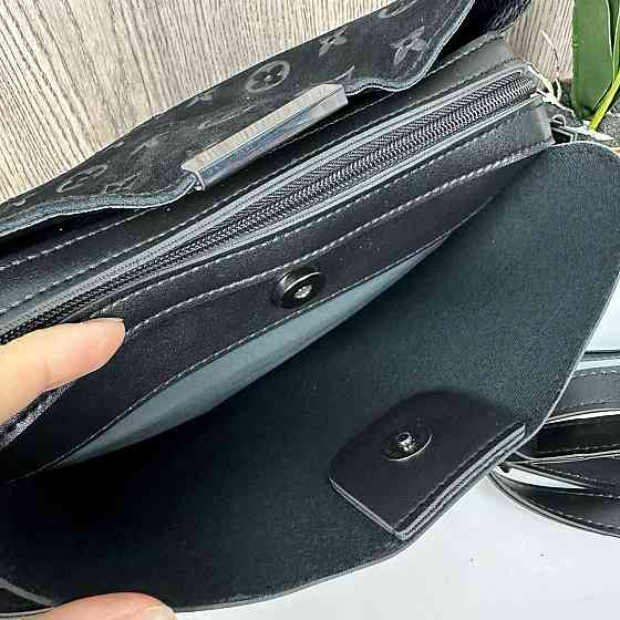 Замшева сумка на плече стиль Луї Вітон, чорна сумочка з тисненням з натуральної замші ( 27357 ) Харків