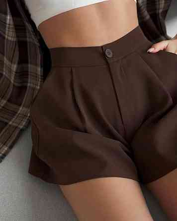 Женские повседневные классические шорты костюмка Шоколад, M-L Одесса