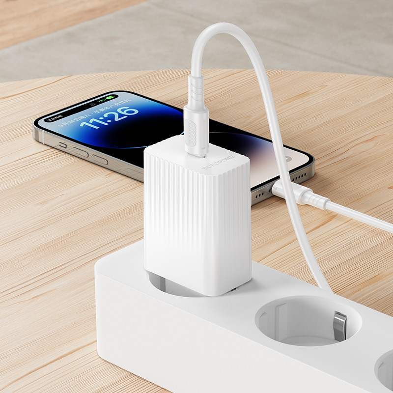 Мережевий зарядний пристрійз кабелем BOROFONE BAS75A Source single port PD30W charger set (C to iP) (EU) White Одеса - фото 5