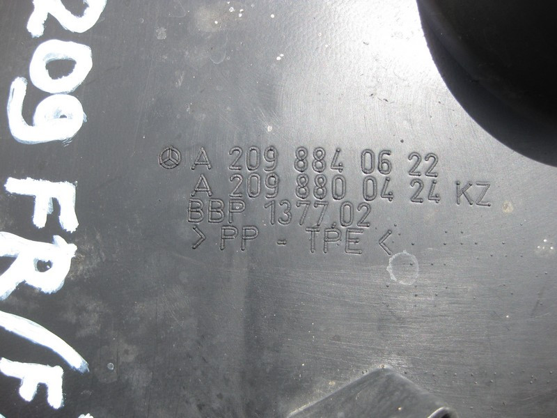 Mercedes-Benz  A2098840622 Дефектний підкрилок передній правий передня верхня частина обломаний шматок C-Class W203 CLK C209 Одесса - изображение 3