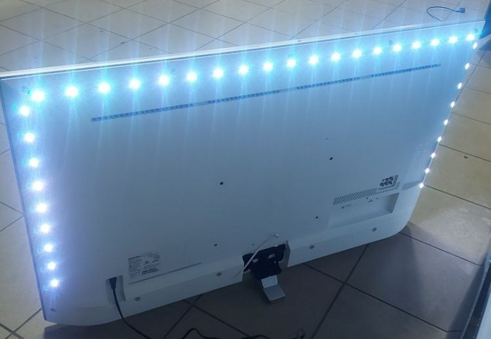Телевізор Philips 50" Ambilight Київ - фото 2