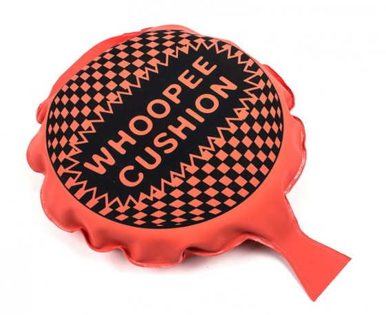 Подушка-пердушка самонадувна для жартів та розіграшів Київ