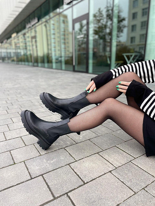 SOTHBY'S Черевики жіночі Sothby's чорні натуральна шкіра з хутром висота 18см размеры 38р.39р.4 Коломия - фото 5