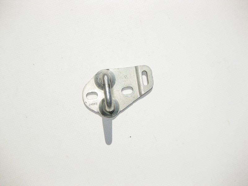 Mercedes-Benz  A2039230232 Вушка - петля замка 2-го ряду сидінь праворуч C-Class S203 CLC Sportcoupe C203 B-Class W245 Одесса - изображение 2