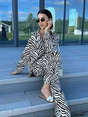 Жіночий шовковий костюм із штанами Зебра XL/2XL Харків