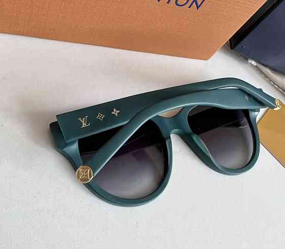 Женские солнцезащитные очки Lv (1523) green LUX Киев